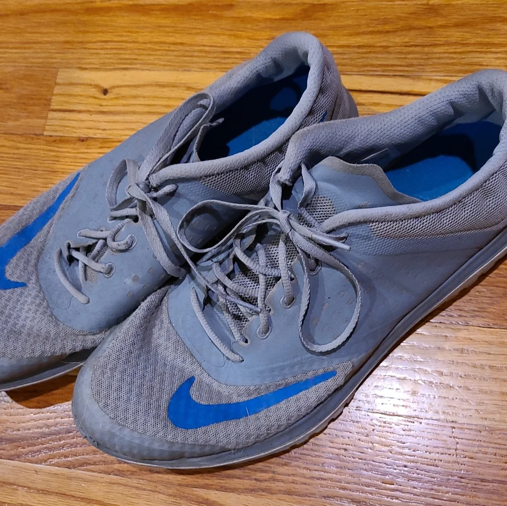 Nike Sneakers